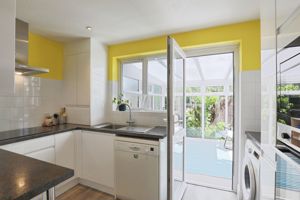 KITCHEN- click for photo gallery